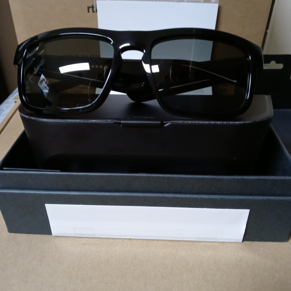 The Bose Company's Bose Frames Tenor Style